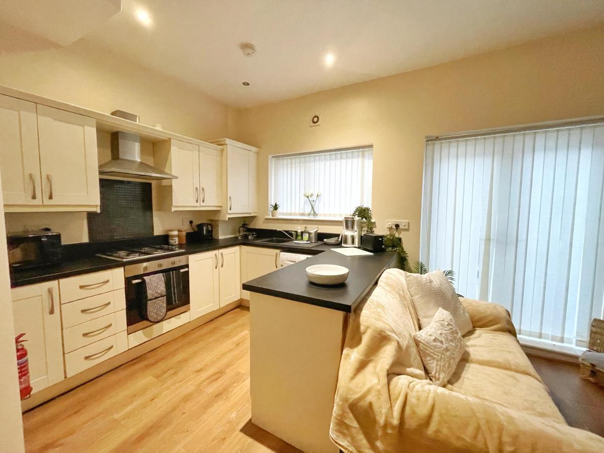 5 Bedroom, Sleeps 9 - Base To Explore Liverpool And Beyond Exteriör bild